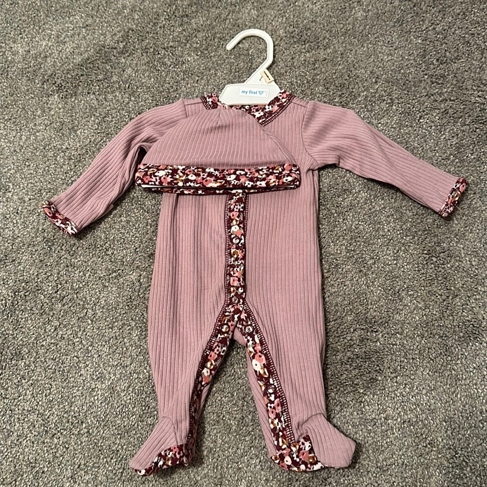 NWOT floral fall button up footie